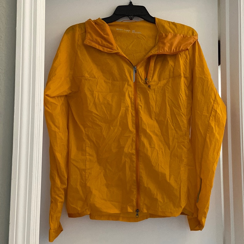 REI lightweight womens cycling windbreaker